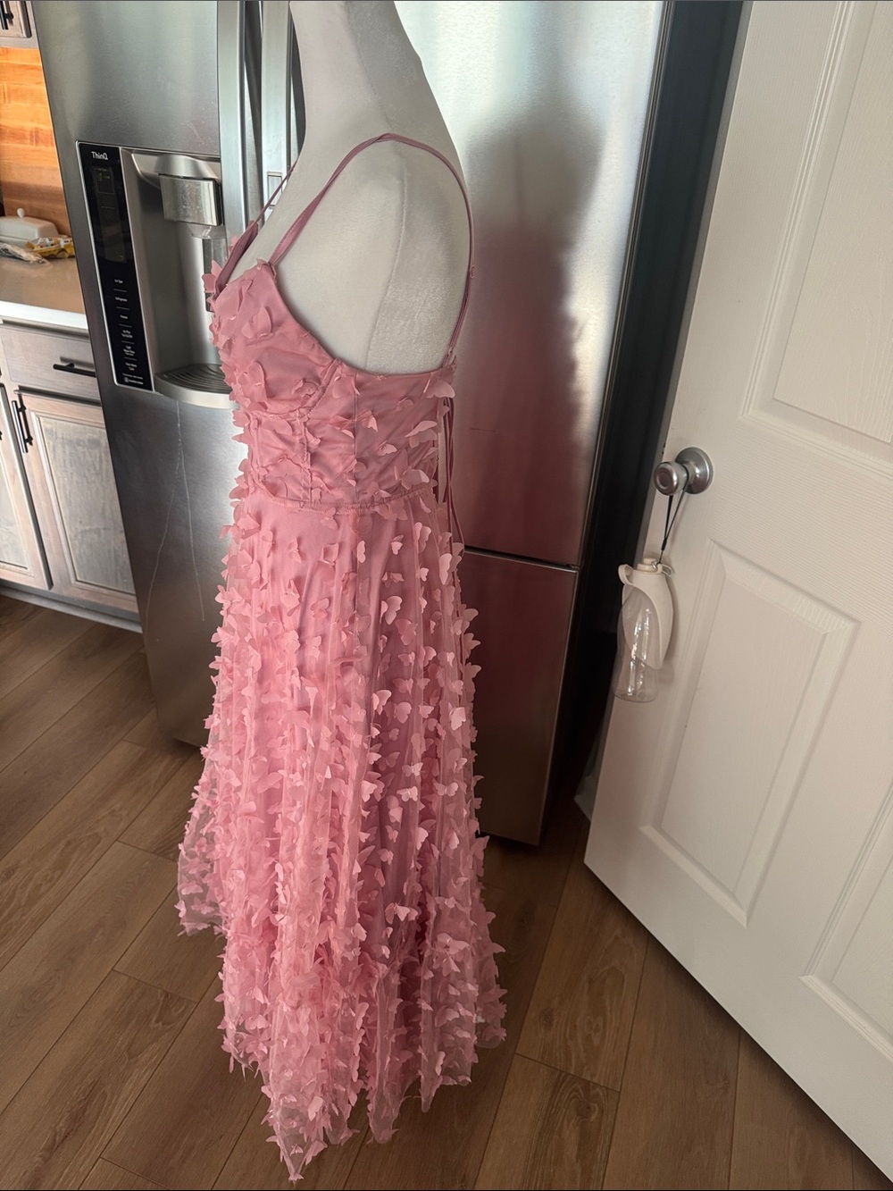 Mable Zuri Butterfly dress in pink - Picture 3 of 9